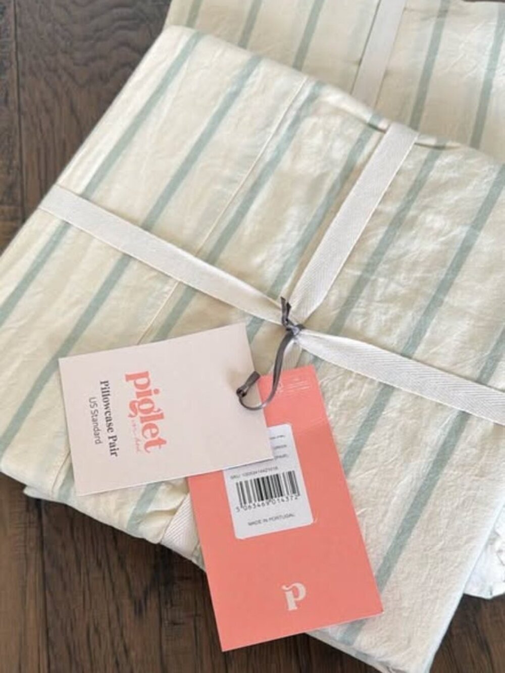 Piglet in Bed Ivory Base Blue Stripes QUEEN Duvet Cover Set. 2 Standard PCases
